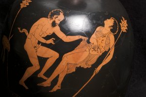 Pormenor de um lekythos agachado de figura vermelha (terracota) (ver também 325673) de Greek School
