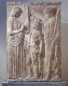 Bas-relevo de mármore representando a Tríade dos Mistérios Eleusianos com Persephone, Demeter e Triptolemus, de Eleusis de Greek School