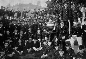 Cadetes navais a bordo do HMS Britannia, Dartmouth, Devon, 1895 1896 de Gregory and Co