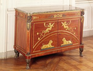 Cômoda no salão de Hortênsia de Beauharnais (1783-1837) (madeira, mármore e bronze)