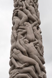 People Monolith, escultura em Frogner Park, Oslo, Noruega (granito)