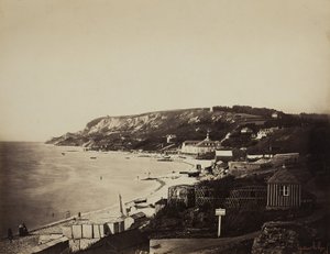 A praia de Sainte-Adresse, com os banhos de Dumont, 1856-57 de Gustave Le Gray