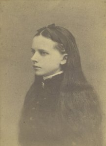 Garota sem título com cabelos longos, meados do século XIX. de H. S. Heath