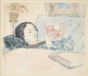 Interior com uma das irmãs do artista reclinada e lendo de Harald Giersing