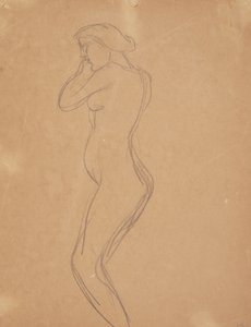 Modelo feminino em pé visto de perfil