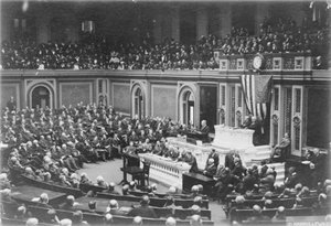 Discurso do Presidente Woodrow Wilson ao Congresso, c.1917 (foto a p/b)