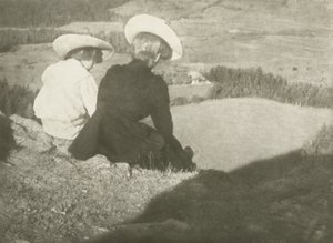 Campos em Birgitz (Hans e Mary sentado), c.1908 (impressão de bicromato de goma)