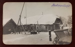 Primeira Guerra Mundial: a "Ucrânia nos anos 1914-1916 durante a invasão do exército alemão". Vista com neve (foto a p/b) de Heldenfriedhof Dsessentniki (attr. to)