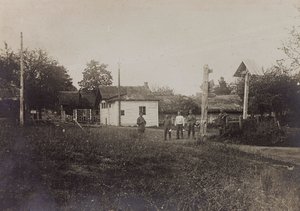 Primeira Guerra Mundial: a "Ucrânia nos anos 1914-1916 durante a invasão do exército alemão". Estrada de Campo (foto a p/b)