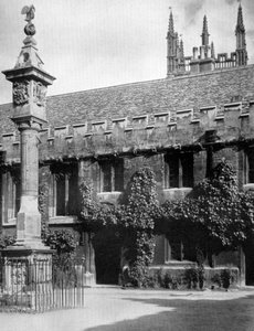 Relógio de sol, Faculdade Corpus Christi, Oxford, Oxfordshire, 1924-1926