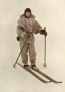 Capitão Scott no esqui, c19101913, 1913 de Herbert Ponting