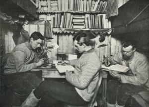 Debenham, Gran e Taylor em seu cubículo, 18 de maio de 1911, 1913
