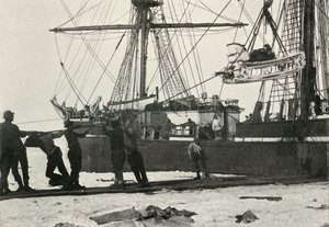 Aterrando um Motor Sledge, c19101913, 1913 de Herbert Ponting