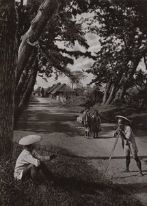 Sobre o antigo Tokaido (foto a p/b) de Herbert Ponting