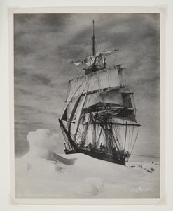 O Terra Nova Icebound (impressão de brometo) de Herbert Ponting