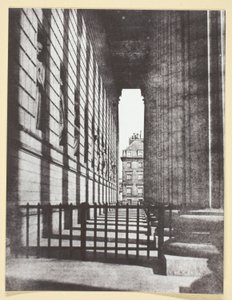 Colunata da igreja da Madeleine de Hippolyte Bayard