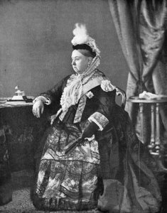 Rainha Victoria no vestido que usava em seu serviço de Jubileu de Ouro, 1887.