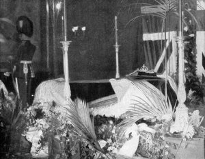 Rainha Victoria, deitada no estado em Osborne House, 1901.