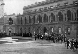 Procissão fúnebre da rainha Victorias saindo de Osborne House, ilha de Wight, 1º de fevereiro de 1901.