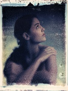 Perfil da Mulher Contemplativa
