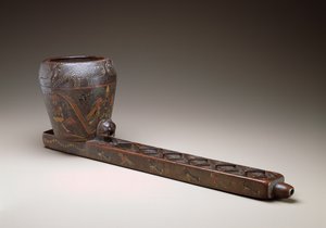 Vaso de Vedação Cerimonial, Peru, 1675-1725 (madeira chonta, tinta de resina e unhas)