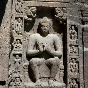 Buda, estátua esculpida na caverna 19 de Indian School