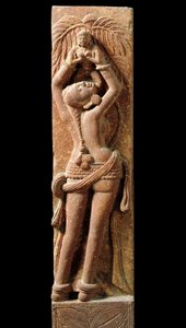 Arte indiana: meias em relevo representando uma mãe e seu filho. Período Kouchane (Kouchan ou Kushan) Século I - Nova Deli, museu nacional de Indian School