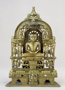 Imagem sentada do Jain Tirthankara Kuntanatha, Vasantagarh, sul do Rajastão, 1476 (latão com incrustações de cobre e prata)