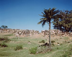O muro ciclópico, século 5 aC de Indian School