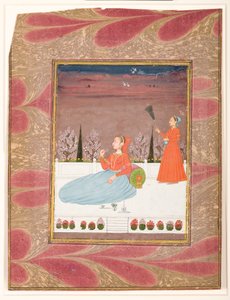 Mulher sentada em um terraço com um atendente com um chauri, c.1735 (wc opaca e ouro sobre papel) de Indian School