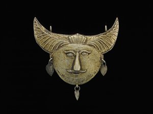 Pingente, povos das Molucas (ouro martelado) de Indonesian School