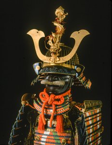 Samurai - armadura de mulher. Crista Vertical, Família Ikeda, Museu de Arte Hayashibara