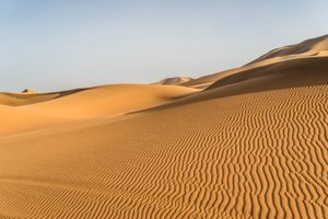 Dunas de areia no Erg Chebbi, no sudeste de Marrocos, 2014 (foto) de Ira Block