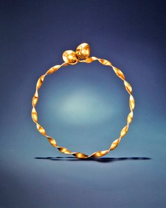 Gola torcida, Ardnaglug, Condado de Roscommon, Idade do Ferro precoce (ouro) de Iron Age