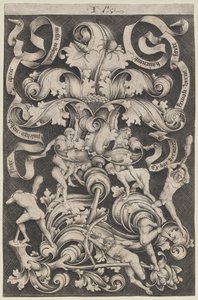 Ornamento vertical com oito homens nus