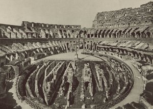 Anfiteatro Flaviano ou Coliseu com as novas escavações de Italian Photographer
