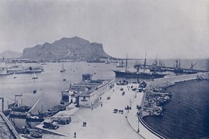 Itália: Palermo, Monte Pellegrino e porto (foto a p/b) de Italian Photographer