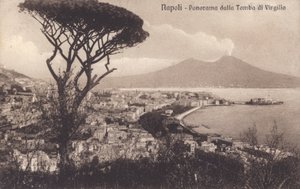 Nápoles - Nápoles, Panorama do Túmulo de Virgílio (p/b) de Italian Photographer