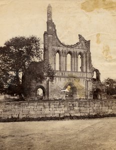 Ruínas da abadia de Byland, vista do noroeste, Reino Unido, cerca de 1890 de Italian Photographer