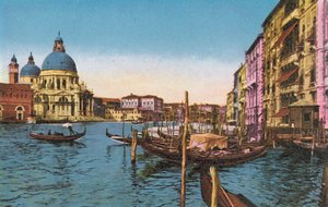 Veneza/Veneza: Grande Canal com a Igreja da Salute e o Ferry de São Marcos (foto colorida) de Italian Photographer