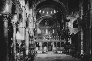 Veneza, Igreja de São Marcos, Interior (foto a p/b) de Italian Photographer