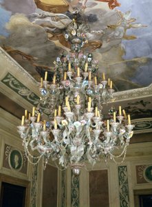 Candelabro de vidro Murano do século XVIII na fundação Querini - Stampalia de Veneza. de Italian School