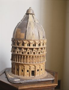 Um modelo do Batistério de Pisa (madeira)