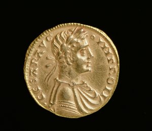 Augustalis de Frederico II (1198-1250), Reino da Sicília e sul da Itália, Messina Mint, 1231-50 (anverso) (ouro) (para reverso ver 168053)