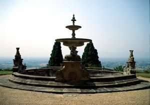 Fonte, Villa Celle de Italian School