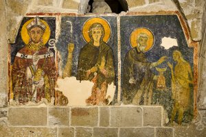 Tríptico representando, a partir da esquerda, São Cataldo, La Maddalena e São Zósimo a administrar a comunhão a Santa Maria Egiziaca, Cripta da Catedral de Italian School