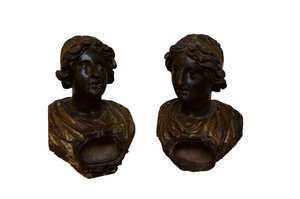 Dois bustos relicários policromados e dourados (madeira) de Italian School