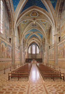 Vista do interior da Igreja Superior de Italian School