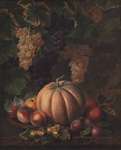Várias frutas, incluindo melão e uvas