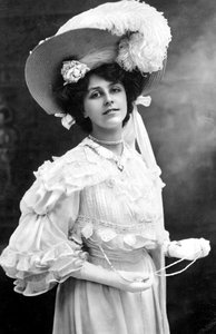Dora Barton 1884-1966, atriz inglesa, do século XX.